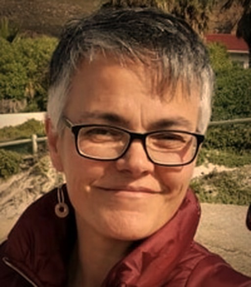 Dr Angela de Sá