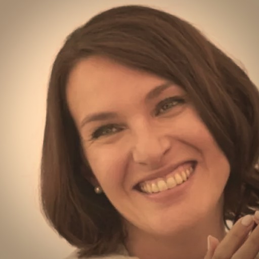 Elisa Dari
