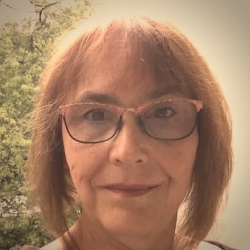 Julianna Szentpéteri