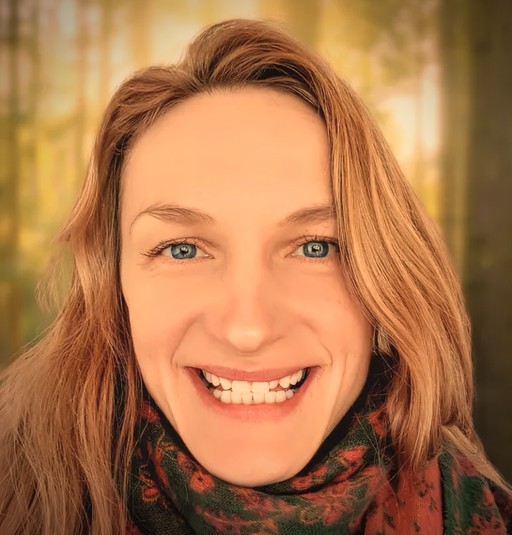 Dr Laura Patryas